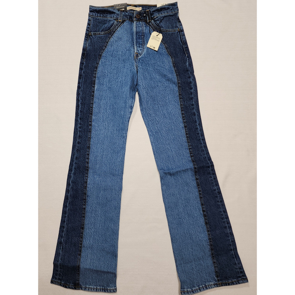 Levi's wedgie Bootcut women size W25''x L32''